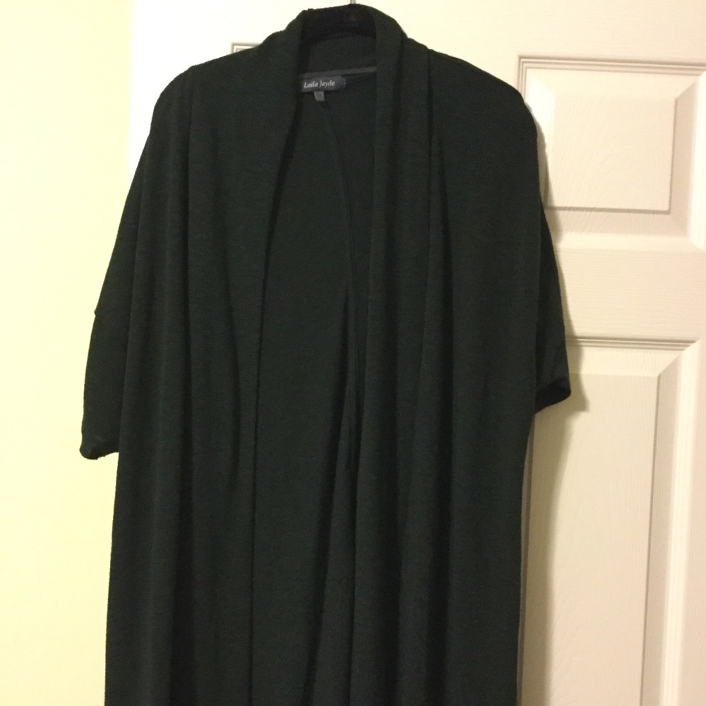 Laila Jade dark green open cardigan